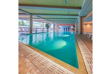 Urlaub am See: Hallenbad - Hotel Corte Valier