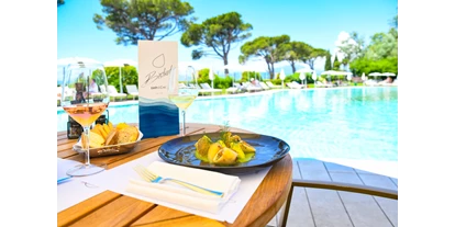 Hotels am See - Verpflegung: Frühstück - Bistrot am Pool - Hotel Corte Valier